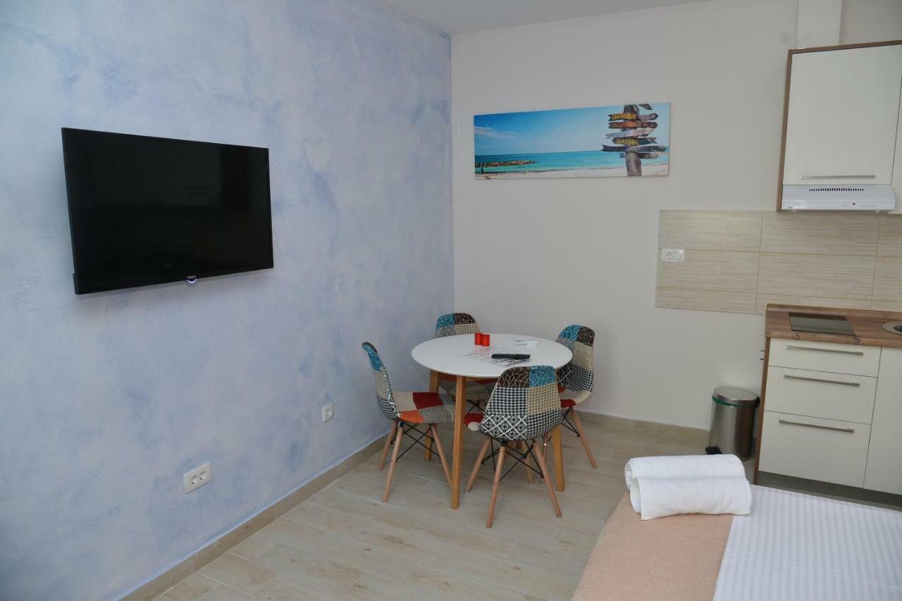 Helada Apartments Tivat Bagian luar foto