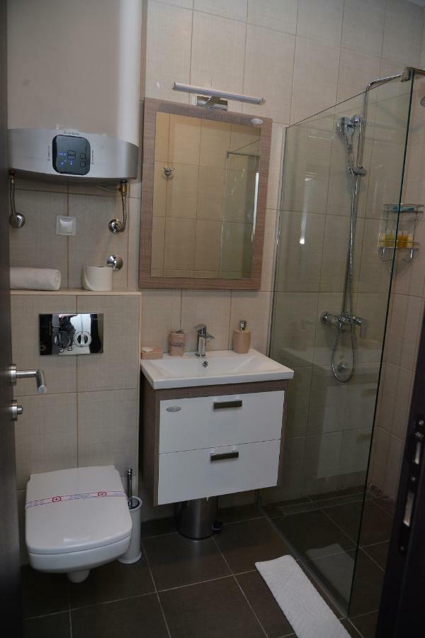 Helada Apartments Tivat Bagian luar foto